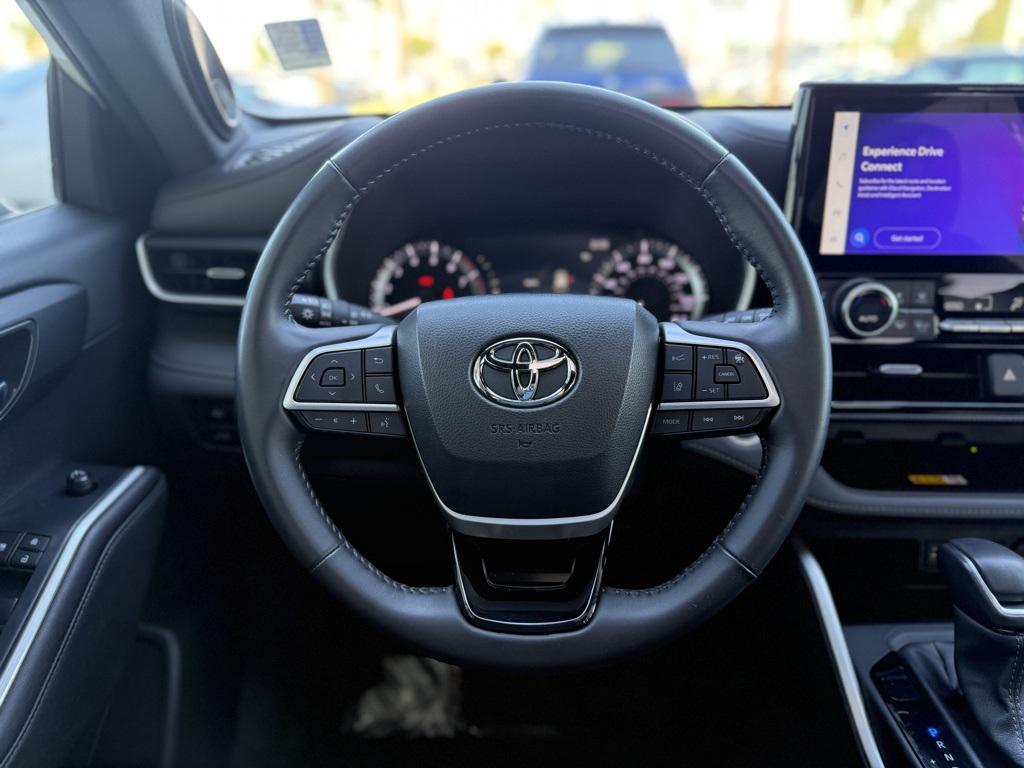 used 2024 Toyota Highlander car, priced at $40,990