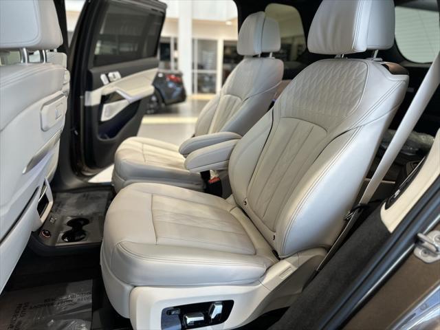 new 2025 BMW X7 car, priced at $163,145