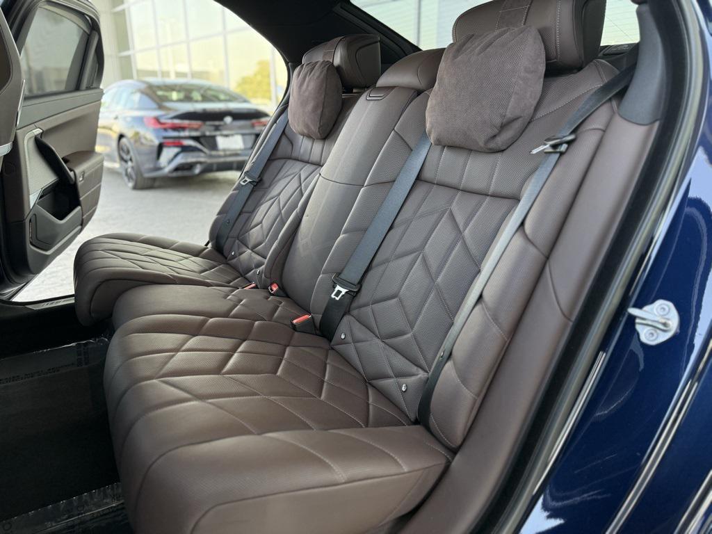 used 2023 BMW 760 car, priced at $79,990