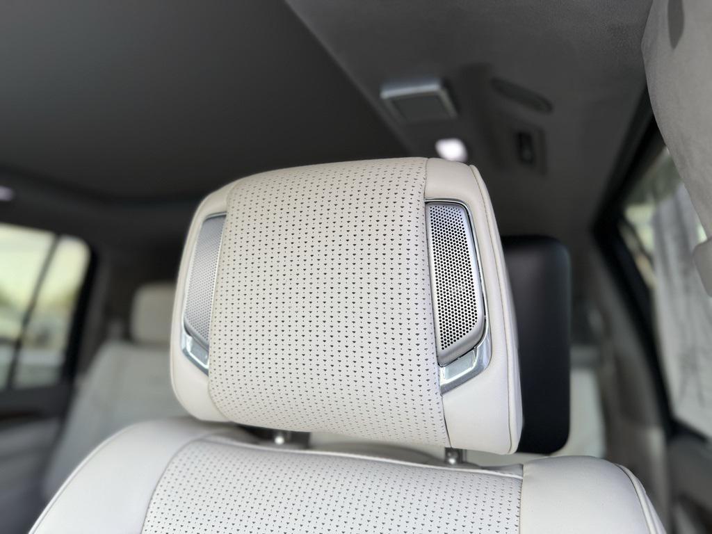 used 2022 Cadillac Escalade ESV car, priced at $89,990