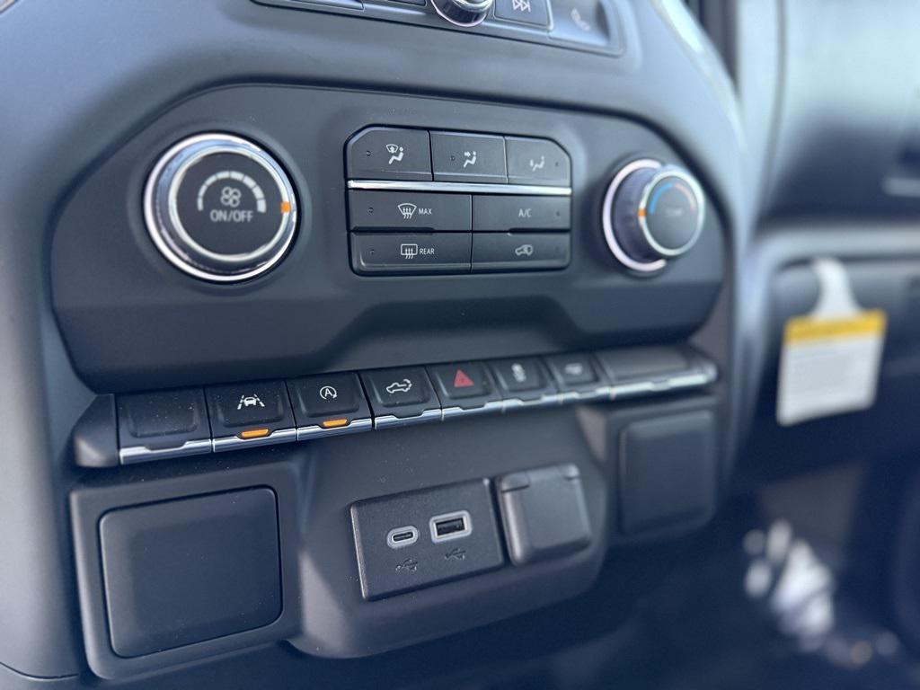 used 2024 Chevrolet Silverado 1500 car, priced at $41,990