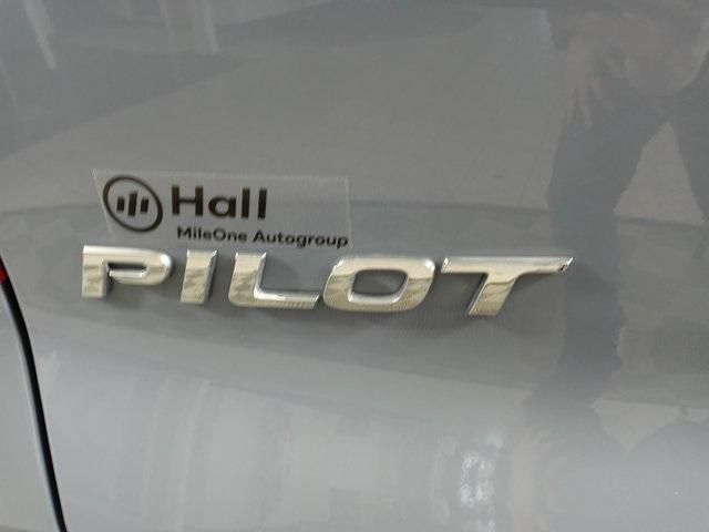 used 2022 Honda Pilot car, priced at $30,400