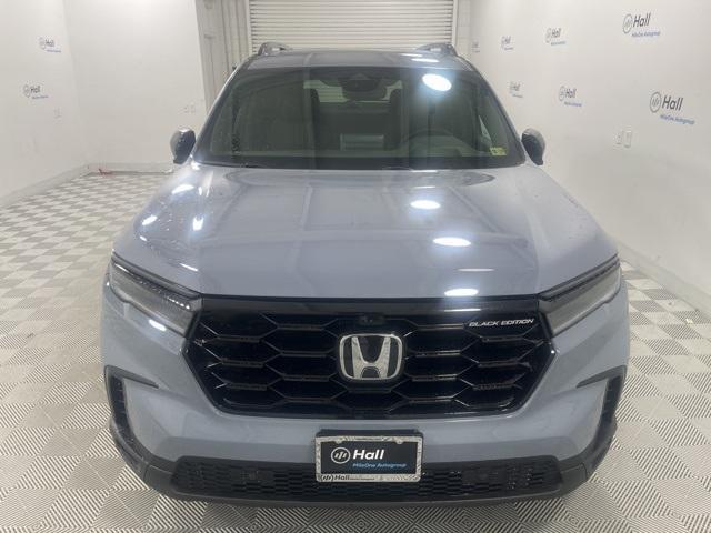 new 2025 Honda Pilot car, priced at $57,850