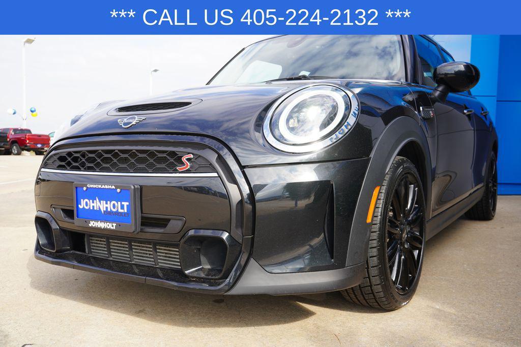 used 2024 MINI Hardtop car, priced at $22,900