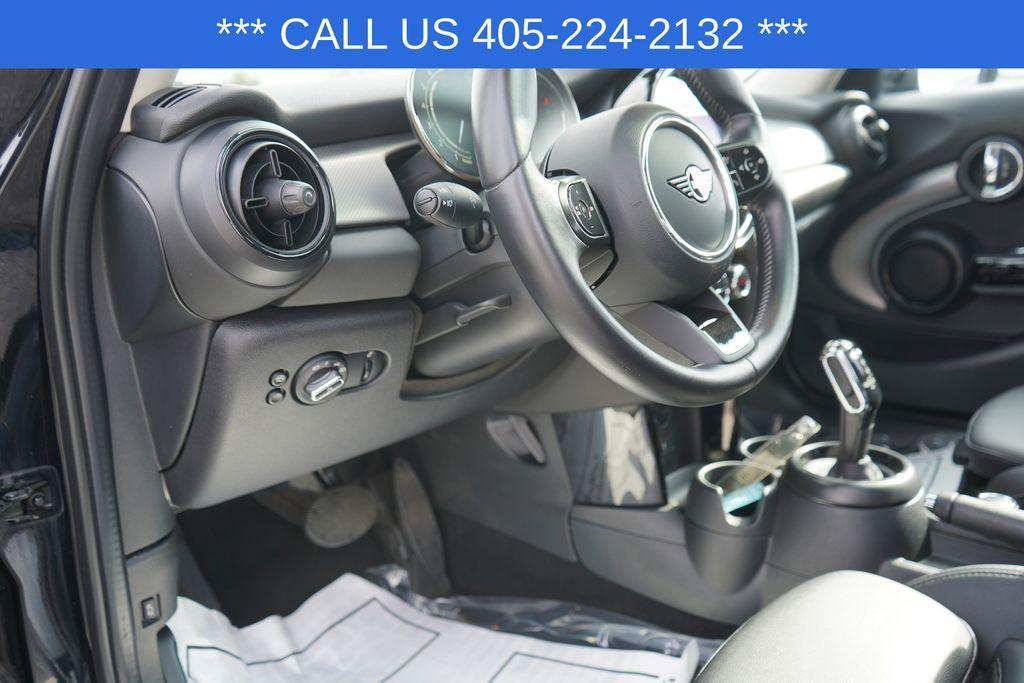 used 2024 MINI Hardtop car, priced at $22,900