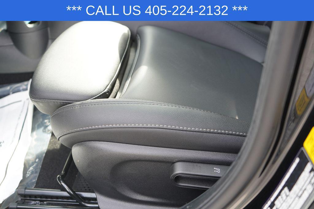 used 2024 MINI Hardtop car, priced at $22,900