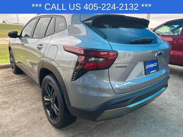 new 2025 Chevrolet Trax car, priced at $26,200