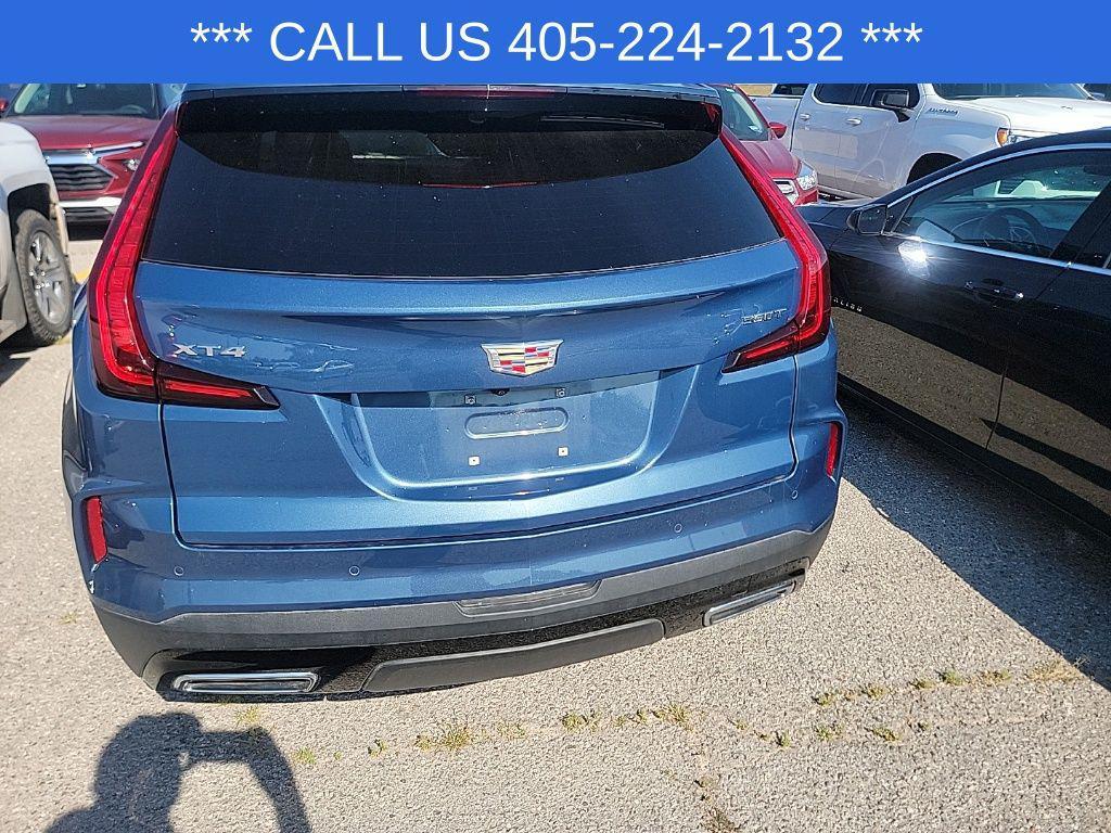 used 2025 Cadillac XT4 car, priced at $38,450