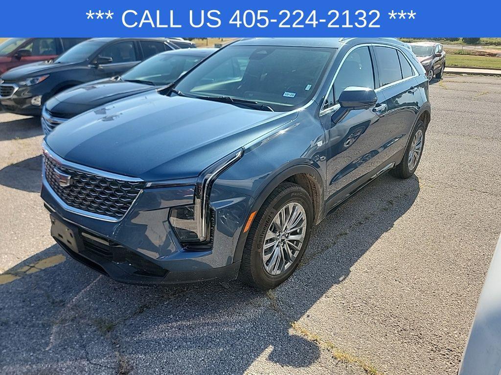used 2025 Cadillac XT4 car, priced at $38,450
