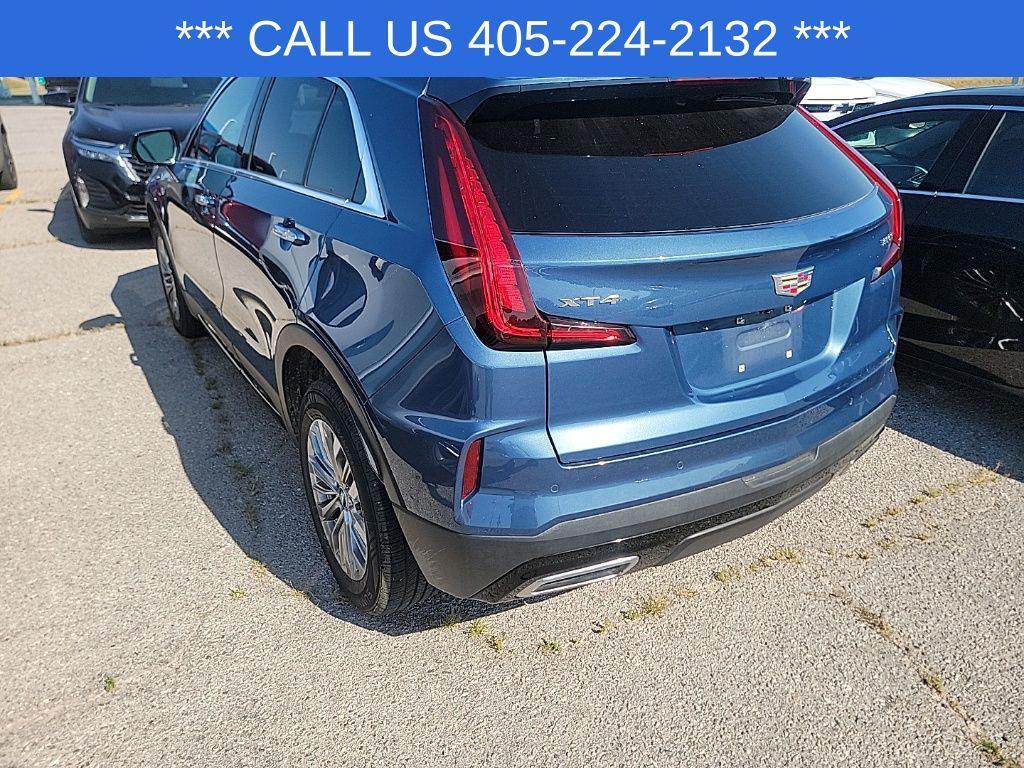 used 2025 Cadillac XT4 car, priced at $38,450
