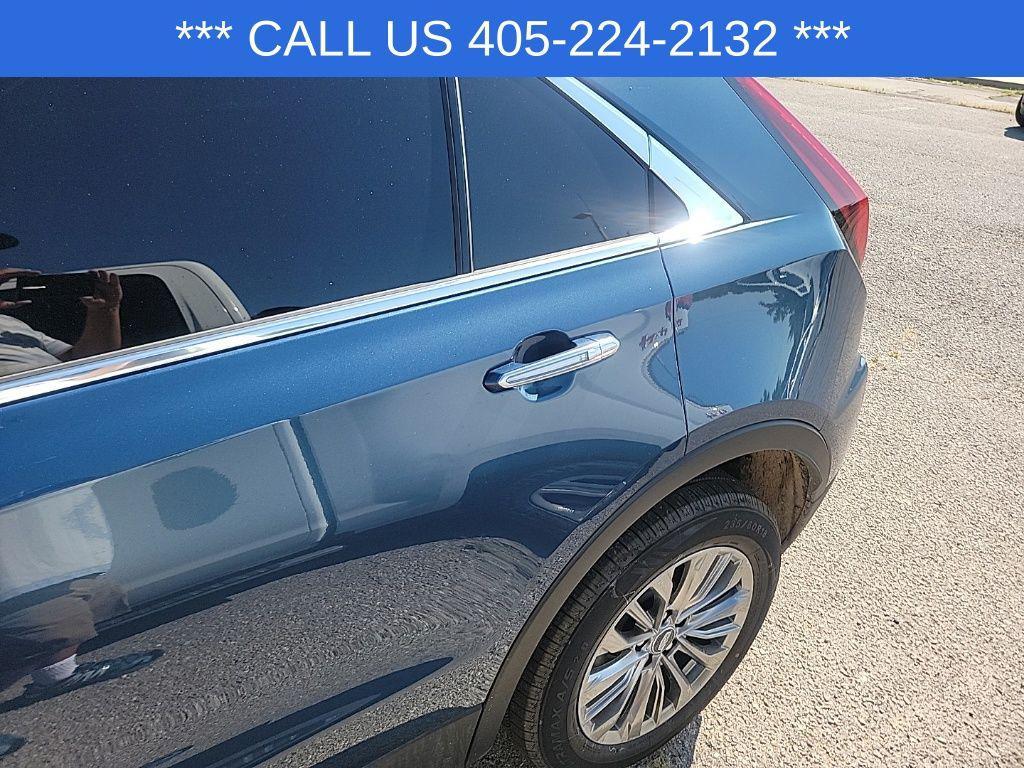 used 2025 Cadillac XT4 car, priced at $38,450