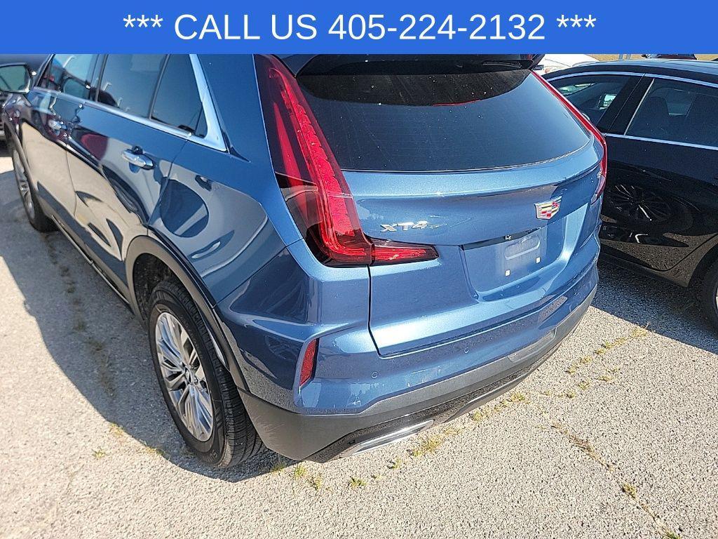 used 2025 Cadillac XT4 car, priced at $38,450