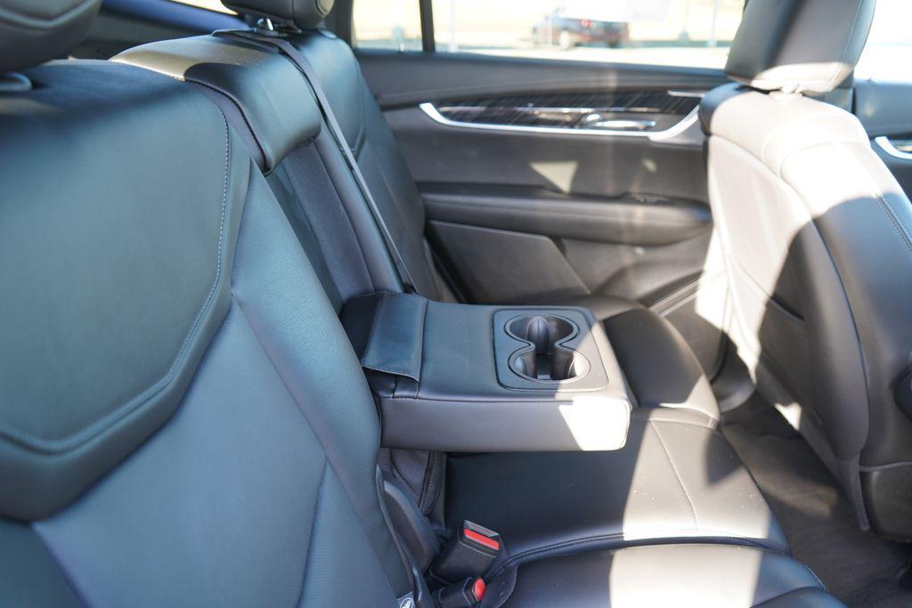 used 2024 Cadillac XT6 car, priced at $41,000