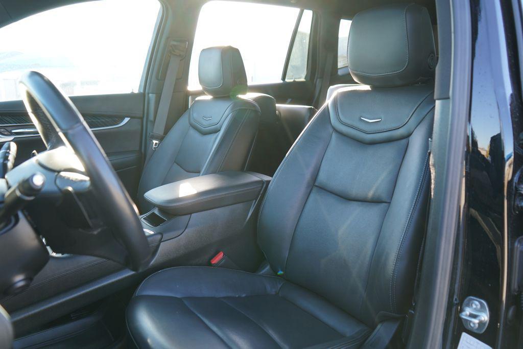 used 2024 Cadillac XT6 car, priced at $41,000