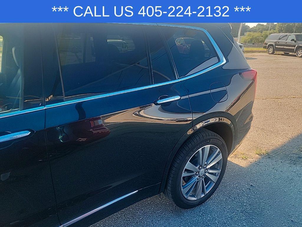 used 2024 Cadillac XT6 car, priced at $43,655