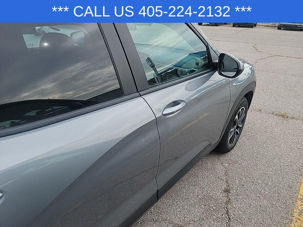 used 2024 Chevrolet TrailBlazer car, priced at $21,156