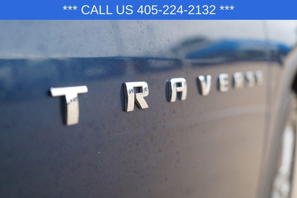 used 2023 Chevrolet Traverse car, priced at $27,789
