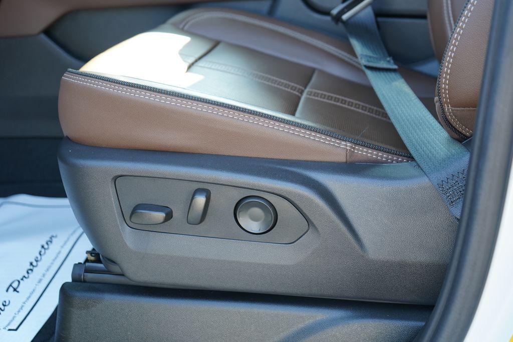 new 2025 Chevrolet Suburban car, priced at $86,500