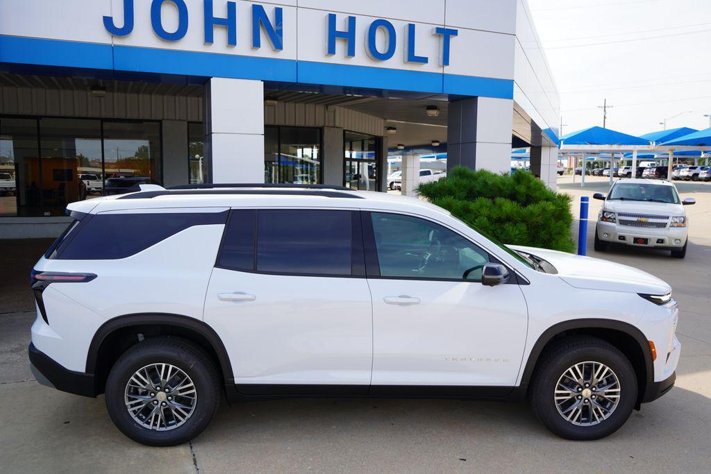 new 2026 Chevrolet Traverse car, priced at $44,019