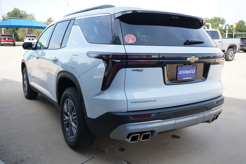 new 2026 Chevrolet Traverse car, priced at $44,019