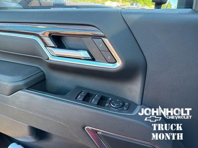 new 2025 Chevrolet Silverado 2500 car, priced at $71,806