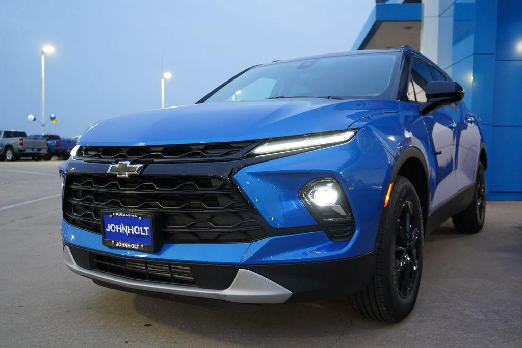 new 2025 Chevrolet Blazer car, priced at $34,800
