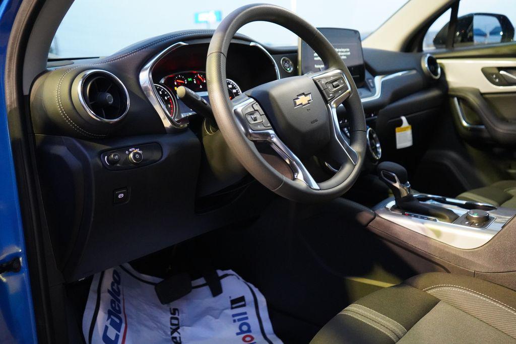 new 2025 Chevrolet Blazer car, priced at $34,800