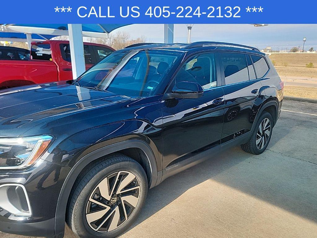 used 2025 Volkswagen Atlas car, priced at $35,219