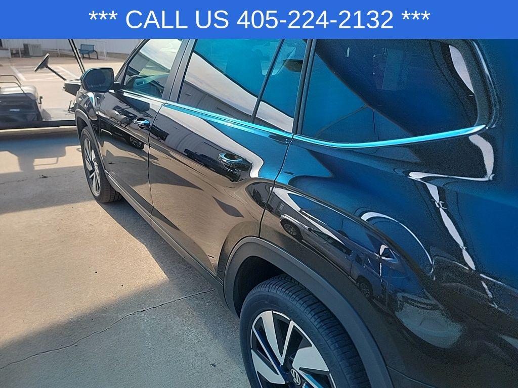 used 2025 Volkswagen Atlas car, priced at $35,219