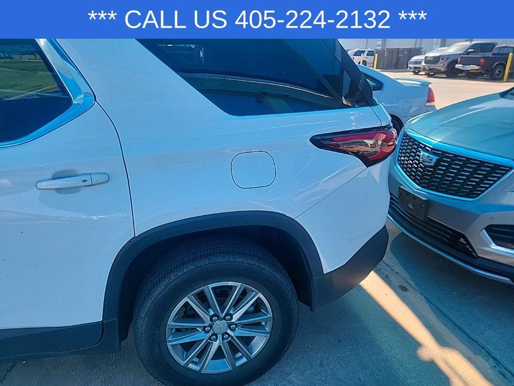 used 2023 Chevrolet Traverse car, priced at $29,018