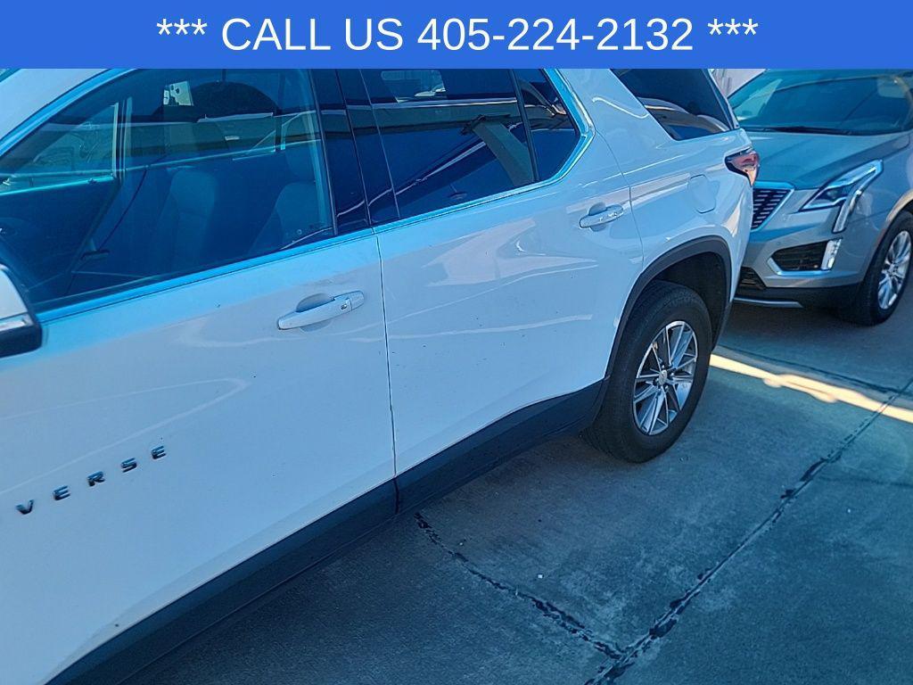 used 2023 Chevrolet Traverse car, priced at $29,018