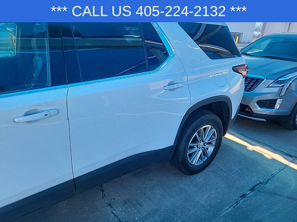 used 2023 Chevrolet Traverse car, priced at $29,018