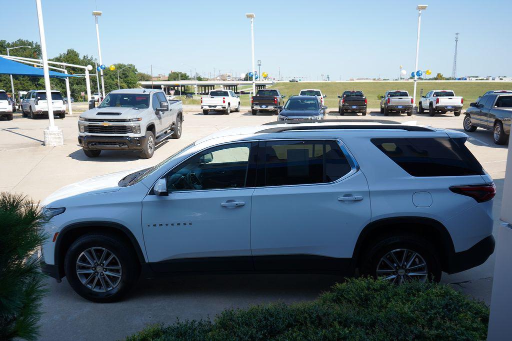 used 2023 Chevrolet Traverse car, priced at $25,900