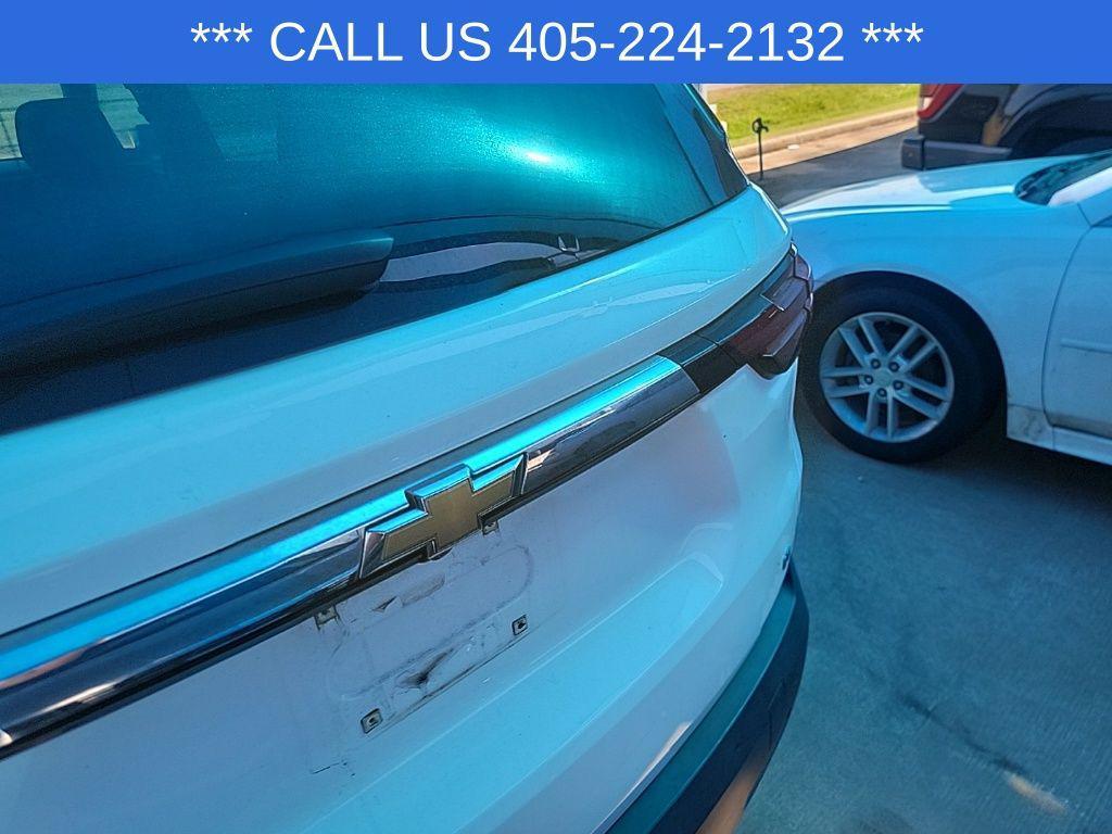 used 2023 Chevrolet Traverse car, priced at $29,018