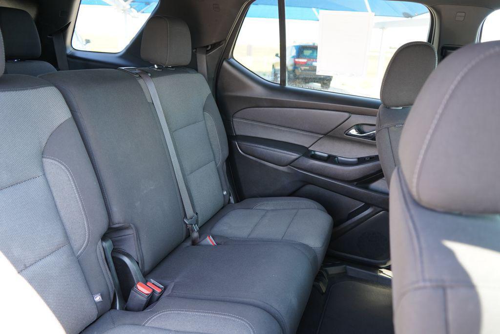 used 2023 Chevrolet Traverse car, priced at $25,900