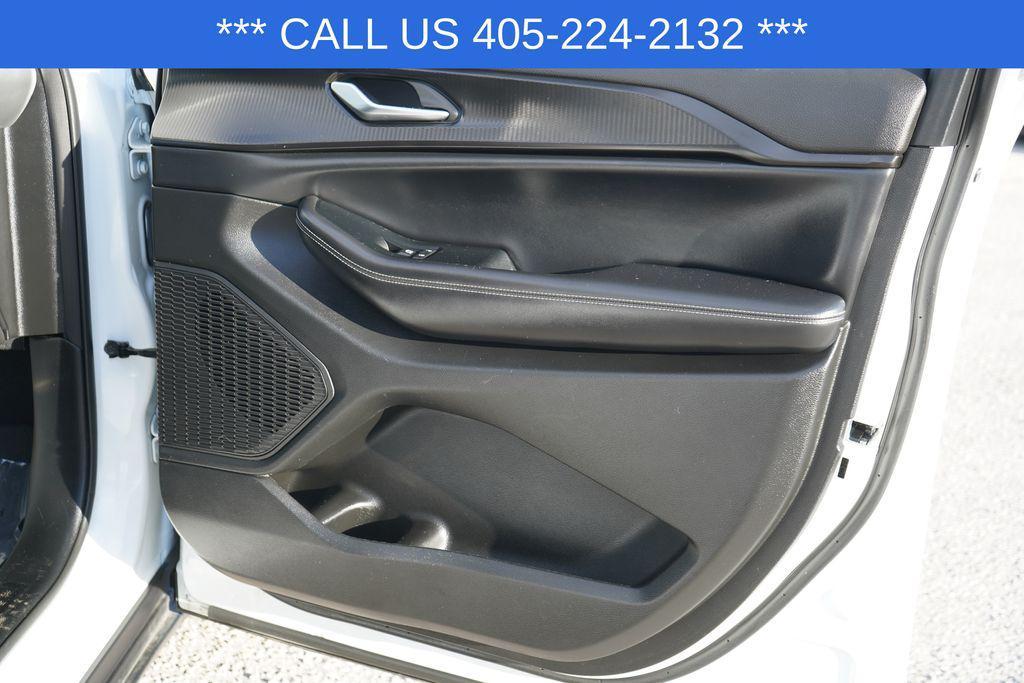 used 2023 Jeep Grand Cherokee L car, priced at $25,552