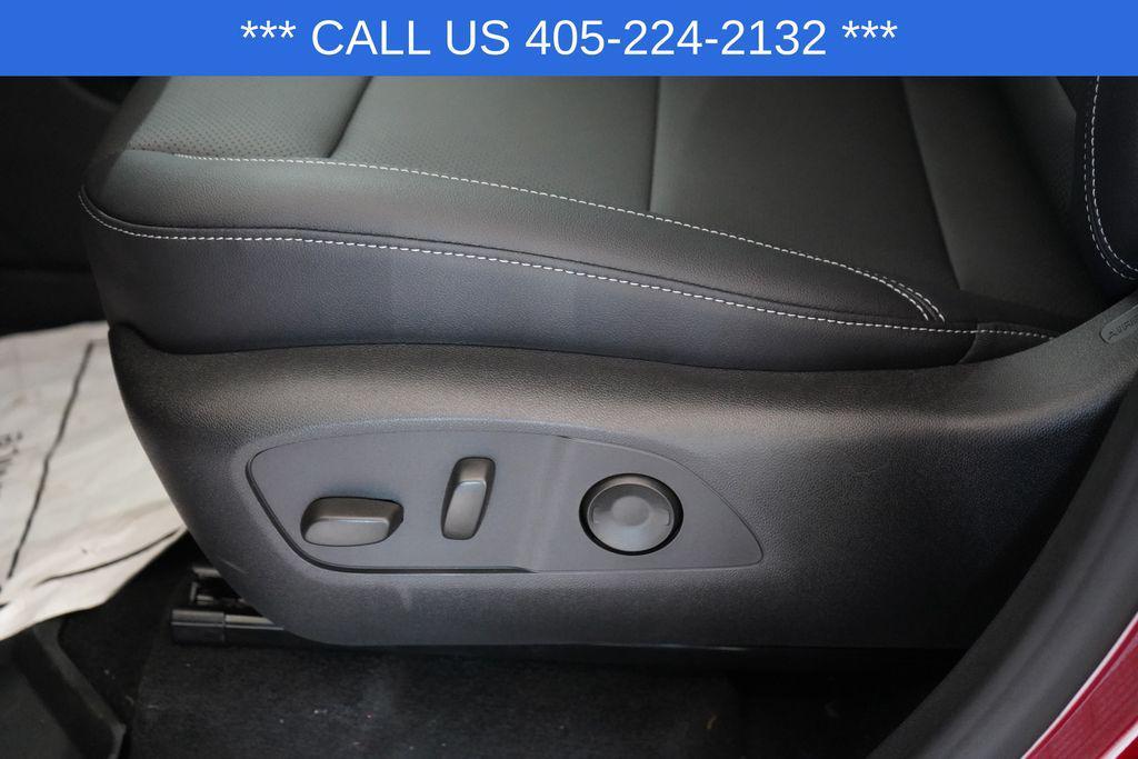 new 2026 Chevrolet Traverse car, priced at $46,720