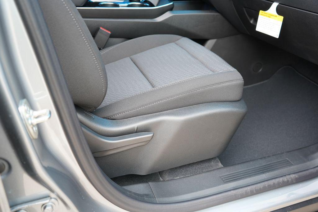 new 2026 Chevrolet Equinox car, priced at $30,997