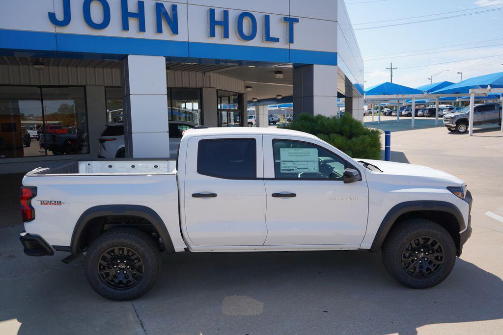 new 2026 Chevrolet Colorado car, priced at $43,611