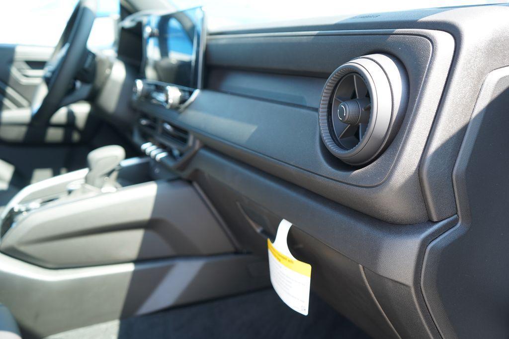 new 2026 Chevrolet Colorado car, priced at $43,611