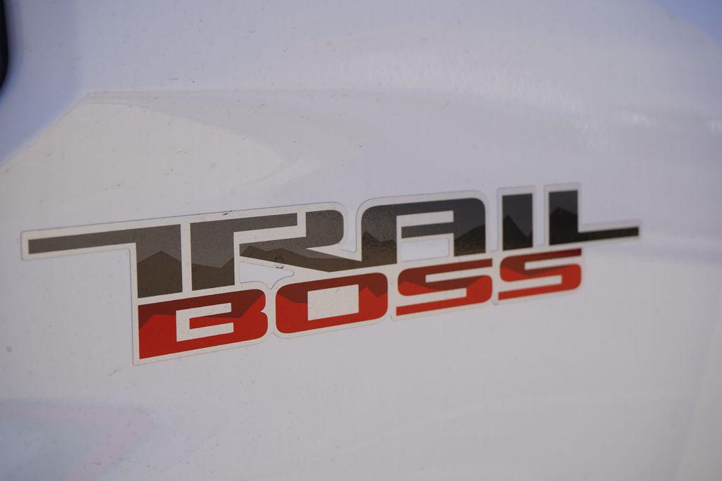 new 2026 Chevrolet Colorado car, priced at $43,611