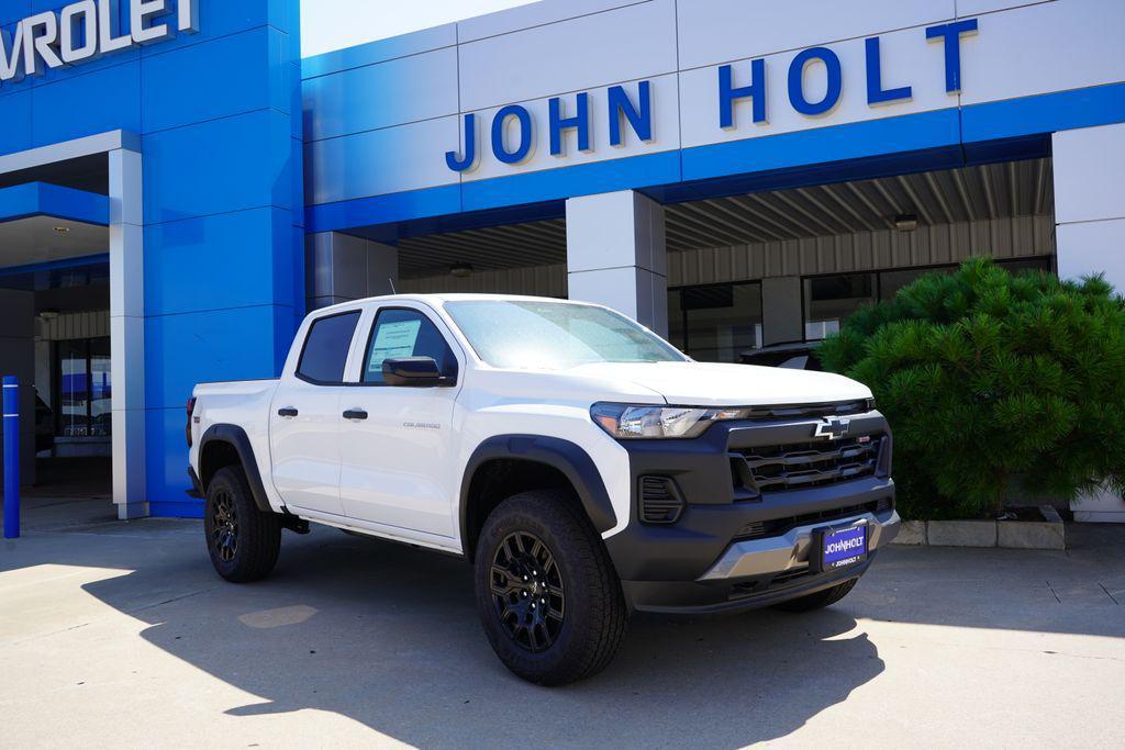 new 2026 Chevrolet Colorado car, priced at $43,611
