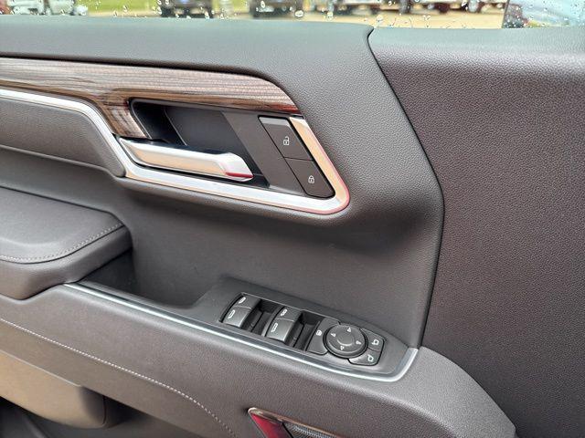 new 2025 Chevrolet Silverado 1500 car, priced at $49,230