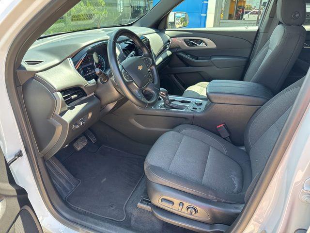 used 2023 Chevrolet Traverse car, priced at $28,300