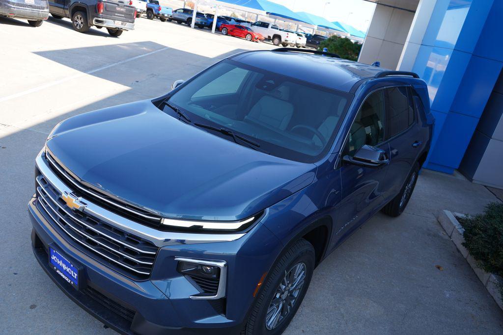 new 2026 Chevrolet Traverse car, priced at $41,565