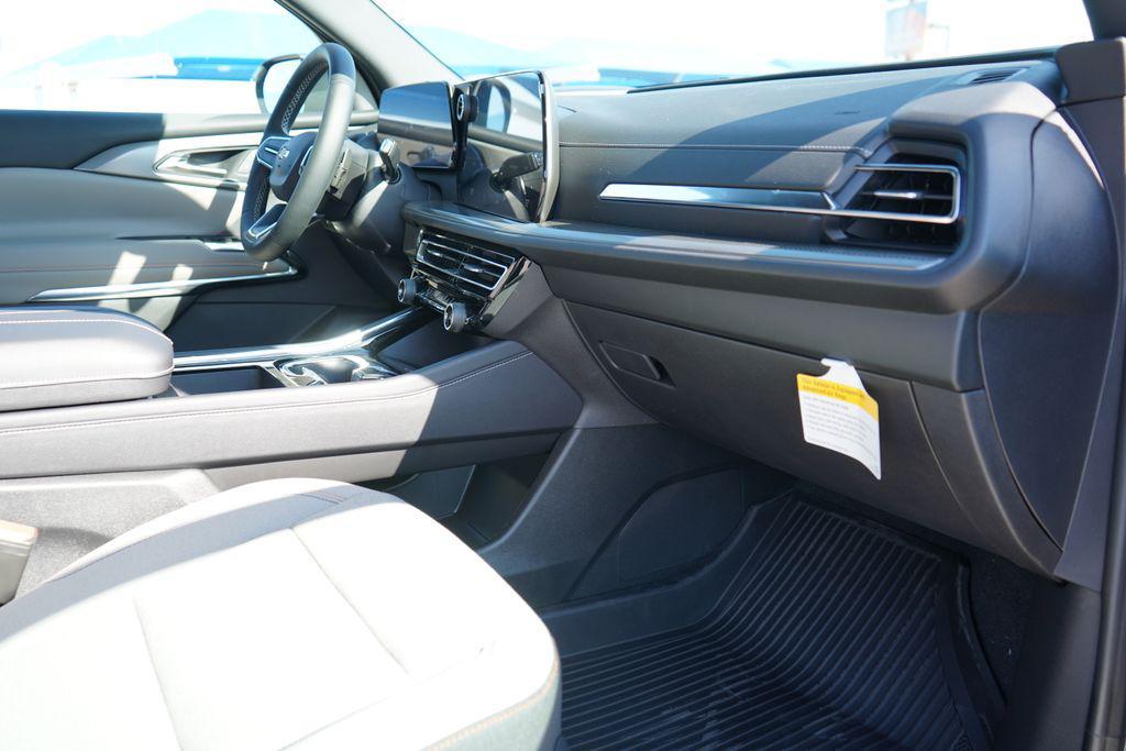 new 2026 Chevrolet Traverse car, priced at $41,565