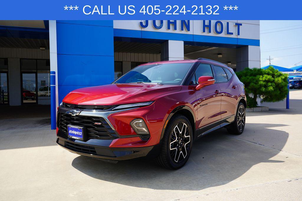 used 2025 Chevrolet Blazer car, priced at $40,900