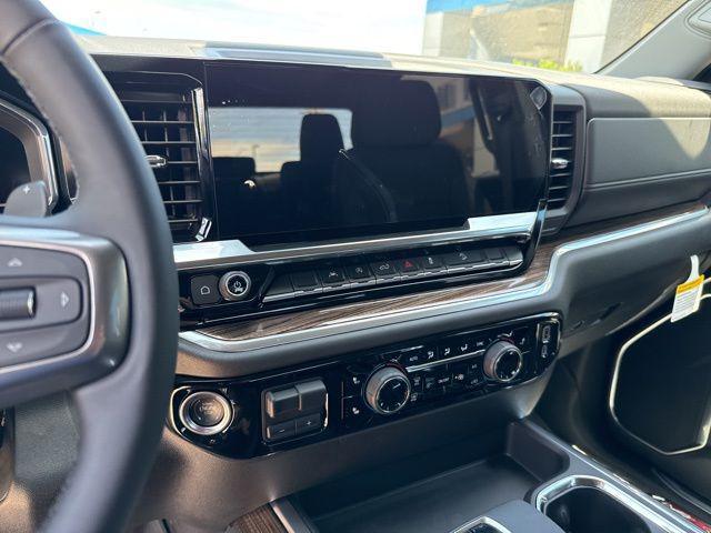 new 2025 Chevrolet Silverado 1500 car, priced at $52,323