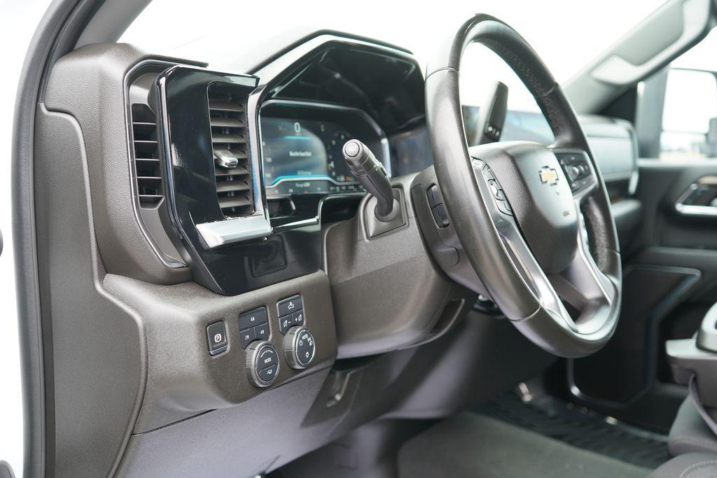 used 2024 Chevrolet Silverado 2500 car, priced at $52,000