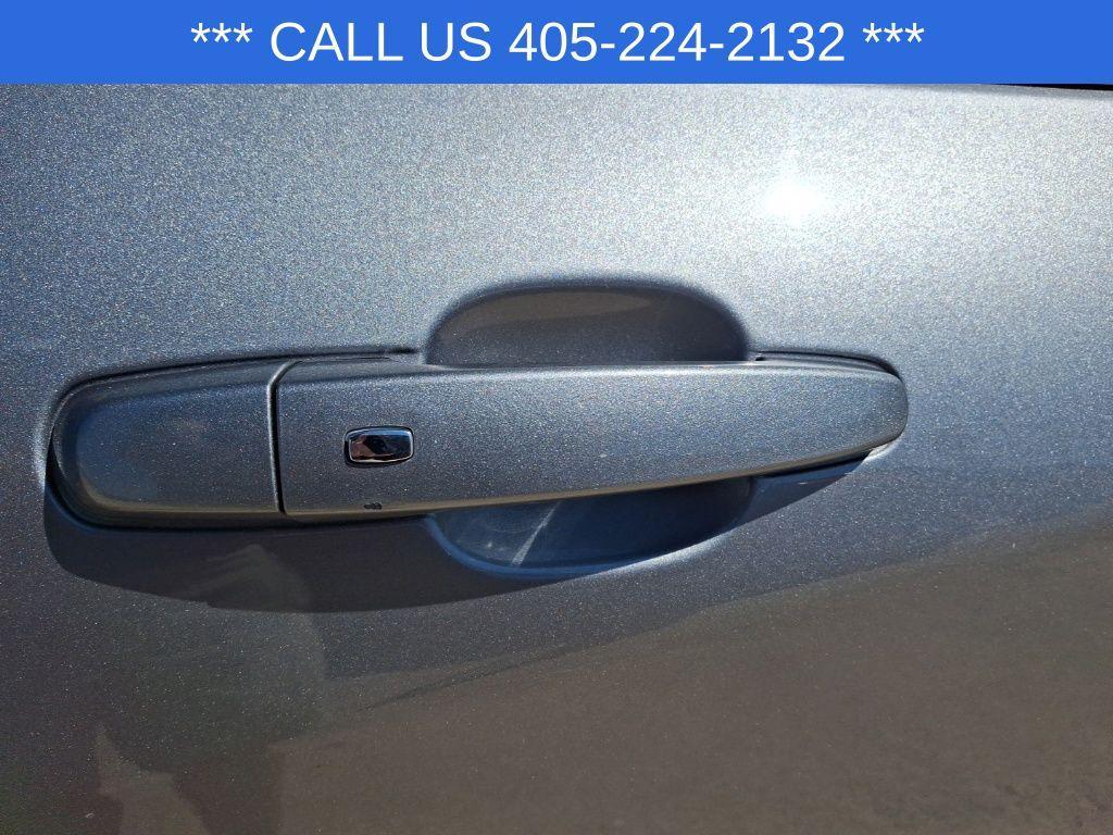 used 2024 Chevrolet Equinox car, priced at $21,300